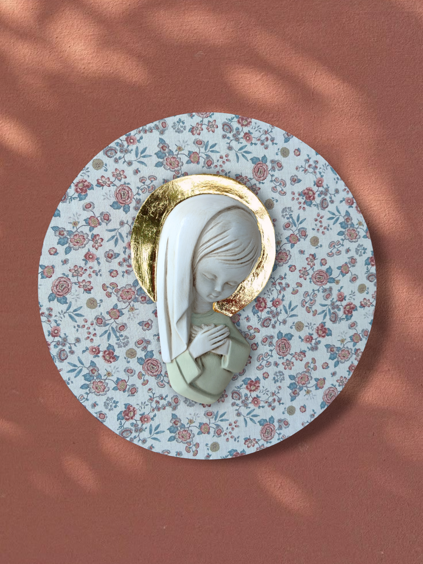 VIRGENCITA CON PAN DE ORO