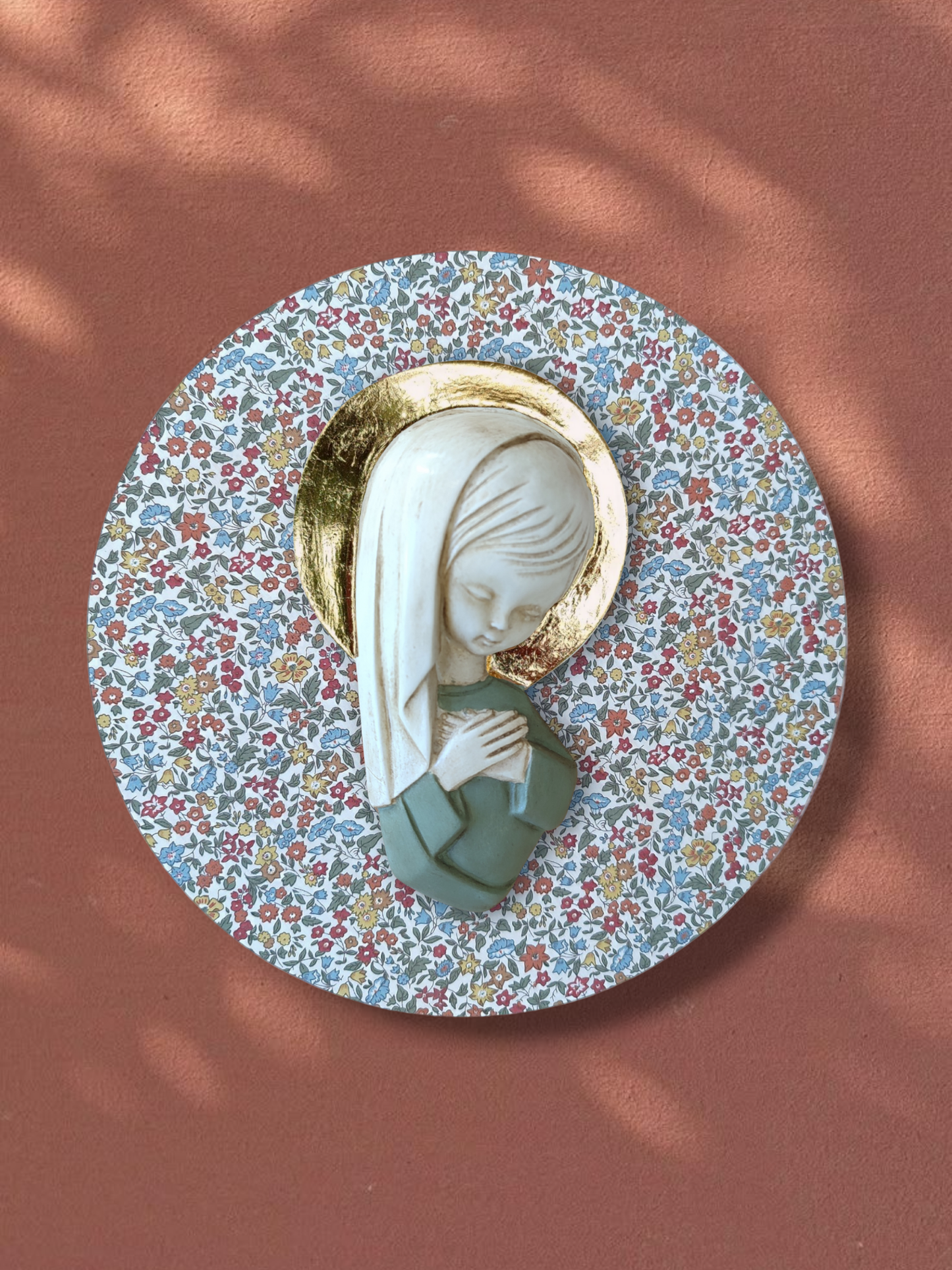 VIRGENCITA CON PAN DE ORO