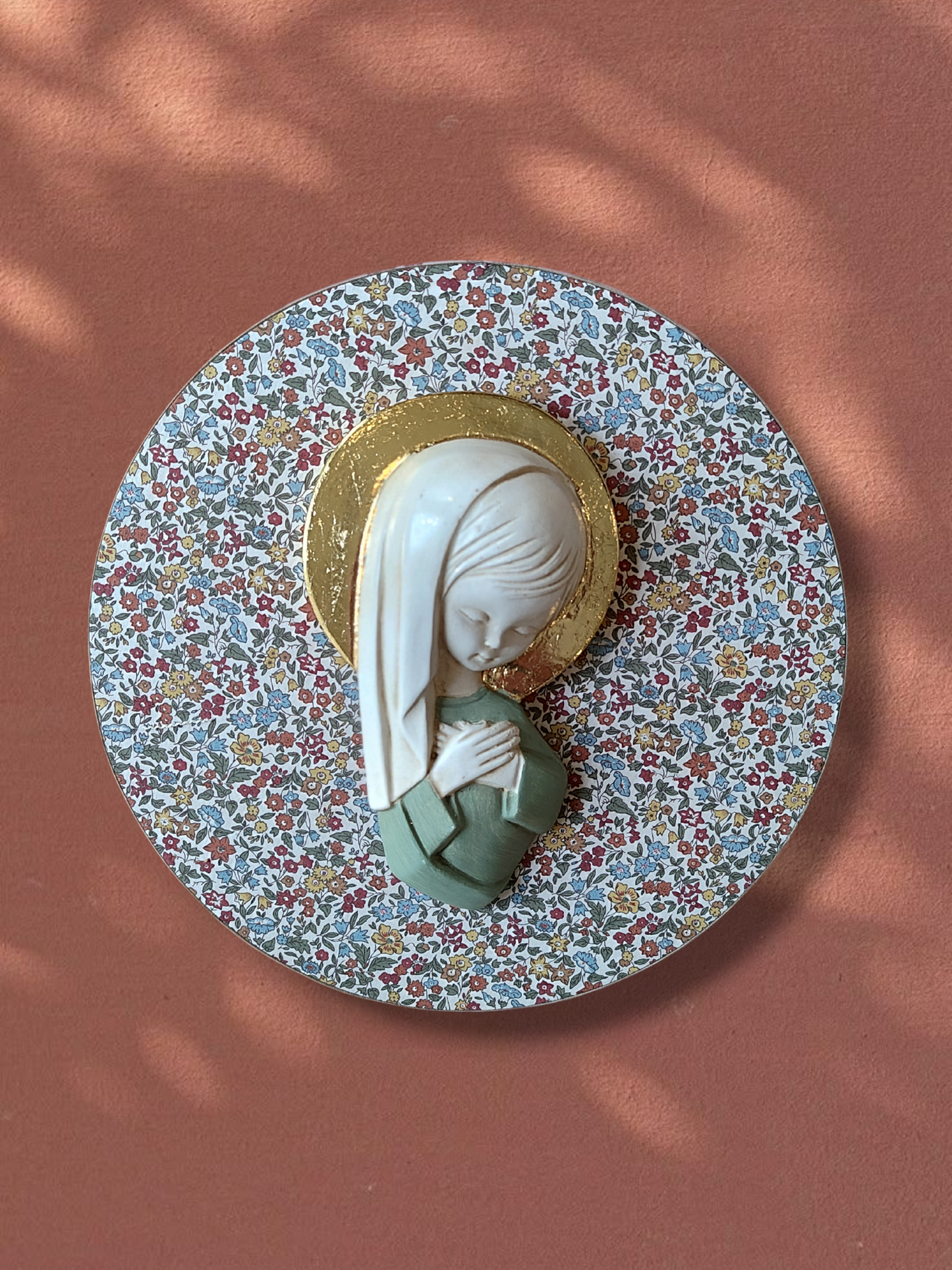 VIRGENCITA BLOSSOM CON PAN DE ORO