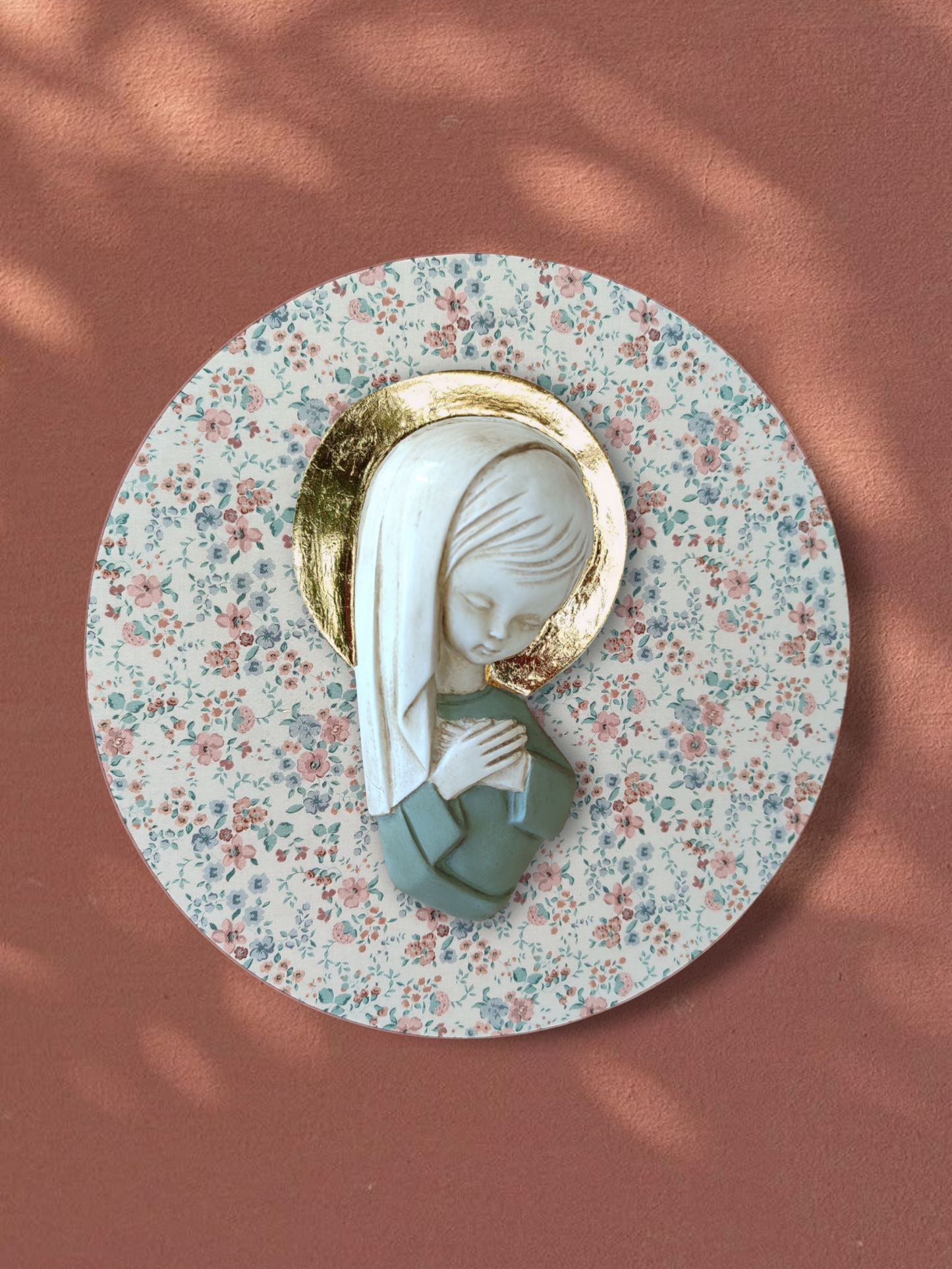 VIRGENCITA CON PAN DE ORO