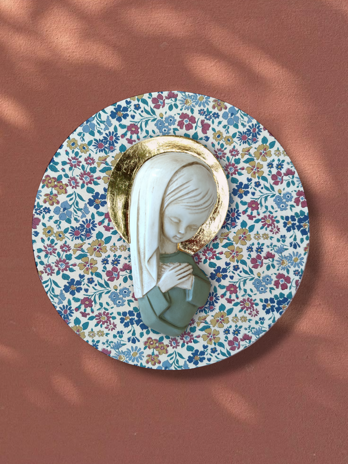 VIRGENCITA CON PAN DE ORO