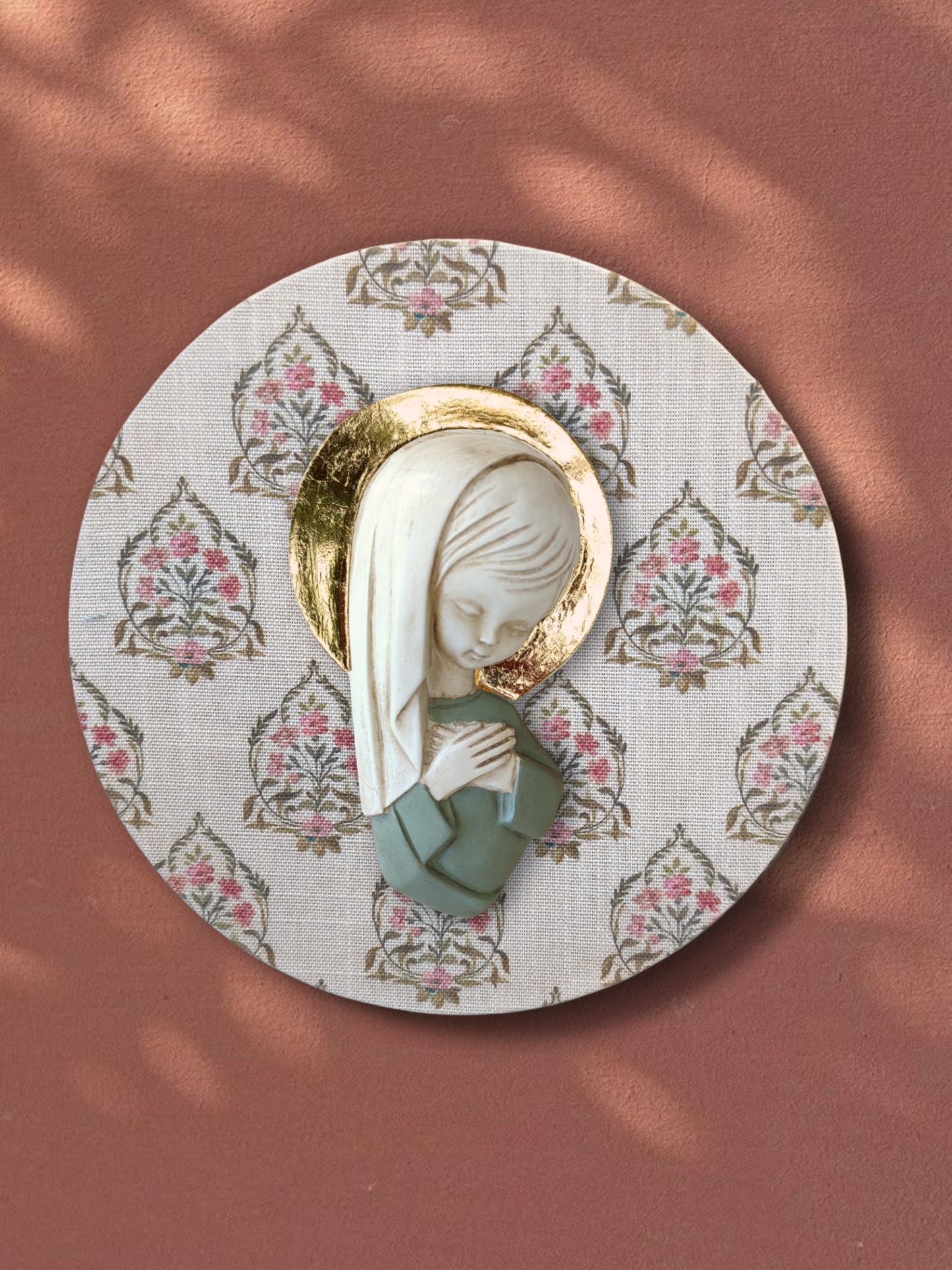 VIRGENCITA CON PAN DE ORO