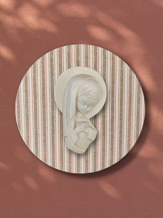 VIRGENCITA RAYA BEIGE